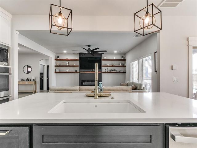 11817 NW 108th Terrace, Yukon, OK 73099