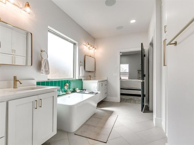 11817 NW 108th Terrace, Yukon, OK 73099