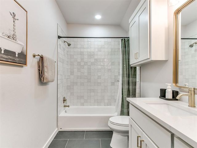 11817 NW 108th Terrace, Yukon, OK 73099