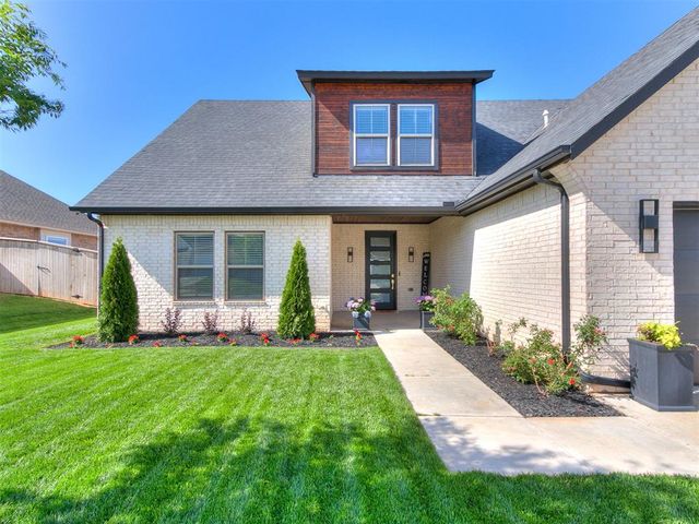 11817 NW 108th Terrace, Yukon, OK 73099