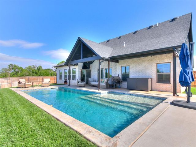 11817 NW 108th Terrace, Yukon, OK 73099