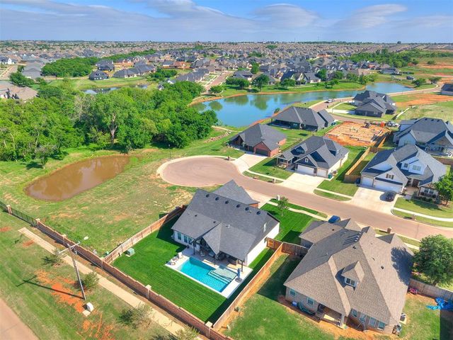 11817 NW 108th Terrace, Yukon, OK 73099