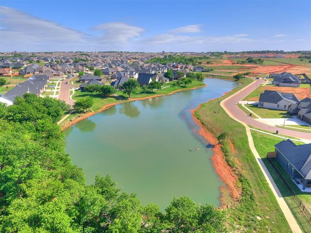 11817 NW 108th Terrace, Yukon, OK 73099