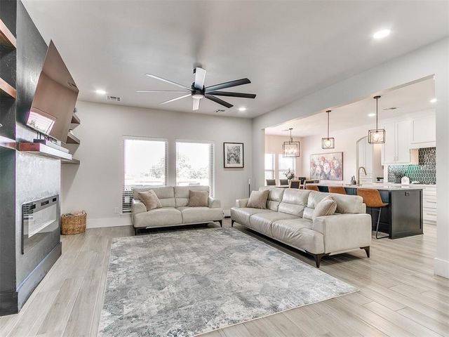 11817 NW 108th Terrace, Yukon, OK 73099