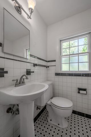 1903 Carolyn Drive, Lexington, KY 40502