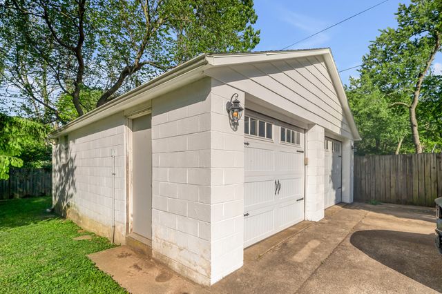 1903 Carolyn Drive, Lexington, KY 40502