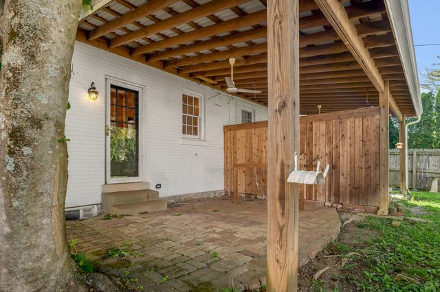 1903 Carolyn Drive, Lexington, KY 40502