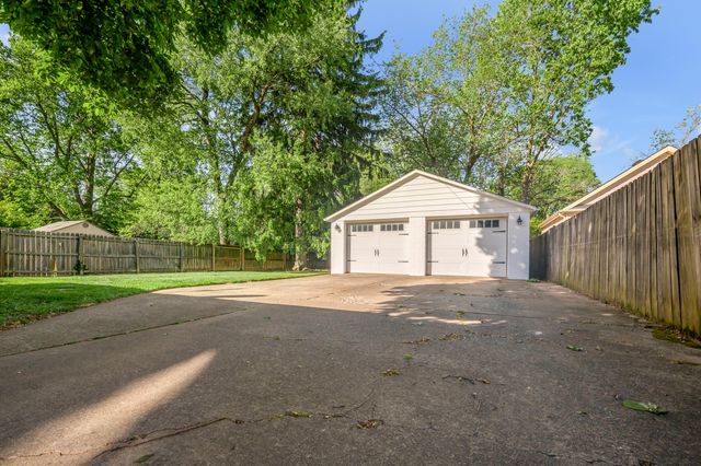 1903 Carolyn Drive, Lexington, KY 40502