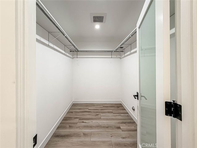 22921 Dolorosa Street, Woodland Hills, CA 91367