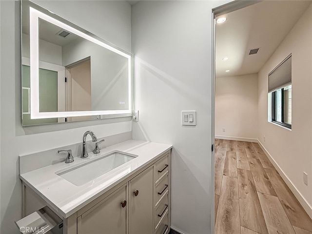 22921 Dolorosa Street, Woodland Hills, CA 91367