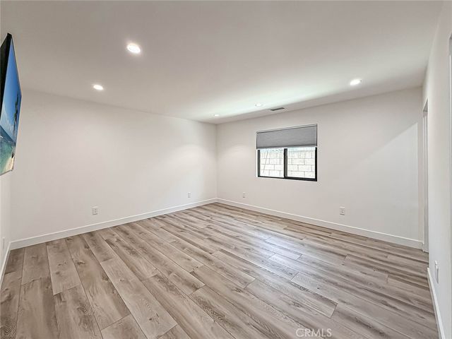 22921 Dolorosa Street, Woodland Hills, CA 91367