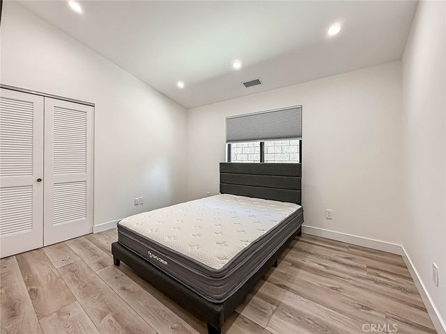 22921 Dolorosa Street, Woodland Hills, CA 91367