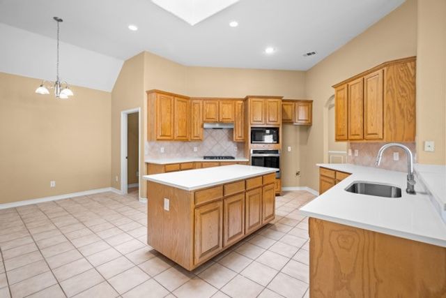 945 Shiprock Road, Frisco, TX 75033