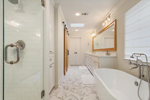 402 Shadow Mountain Drive, Woodway, TX 76712