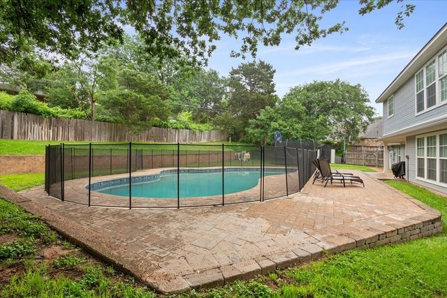 402 Shadow Mountain Drive, Woodway, TX 76712