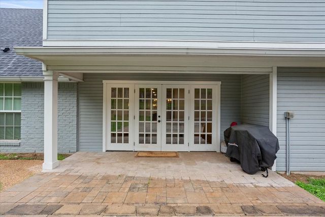 402 Shadow Mountain Drive, Woodway, TX 76712