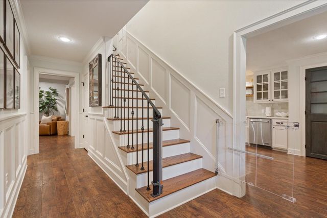 402 Shadow Mountain Drive, Woodway, TX 76712