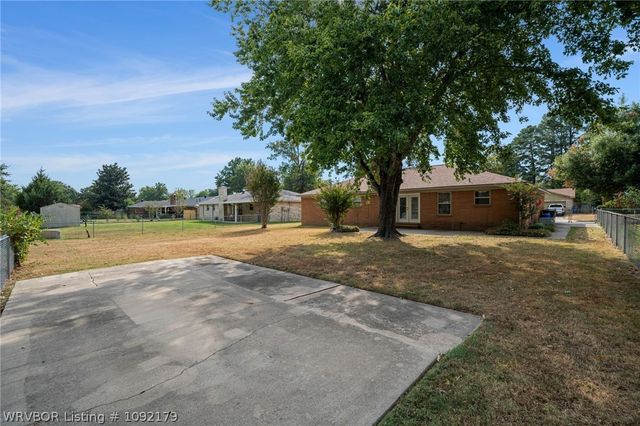 8205 Clover Drive, Fort Smith, AR 72908
