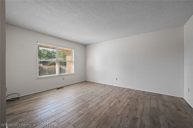 8205 Clover Drive, Fort Smith, AR 72908