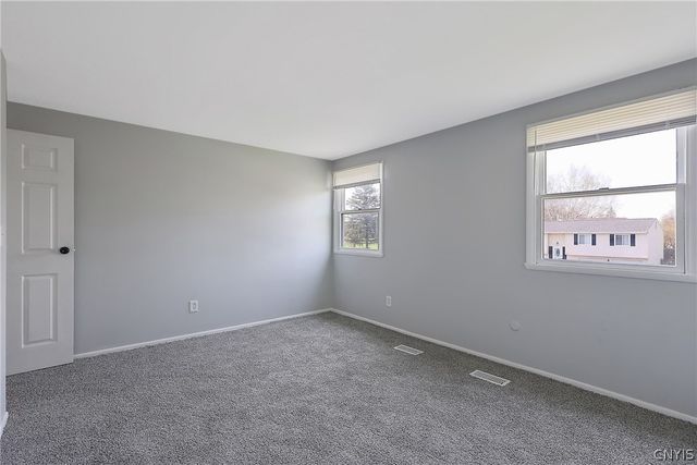 8026 Pickett Lane, Cicero, NY 13039