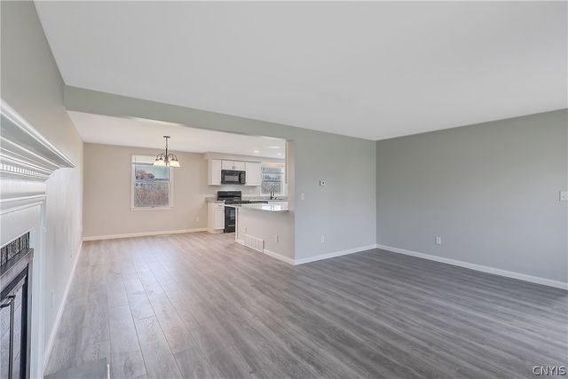 8026 Pickett Lane, Cicero, NY 13039
