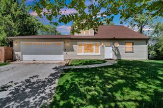 726 Acadia Road, Valparaiso, IN 46385