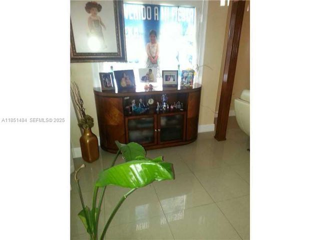 321 NW 13th Avenue, Miami, FL 33125