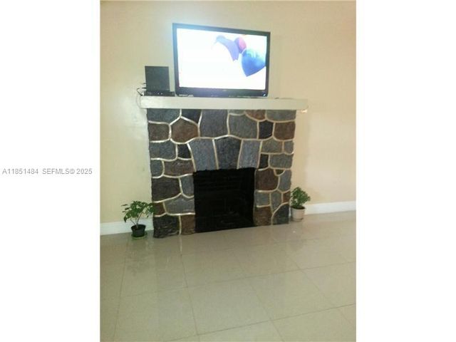 321 NW 13th Avenue, Miami, FL 33125