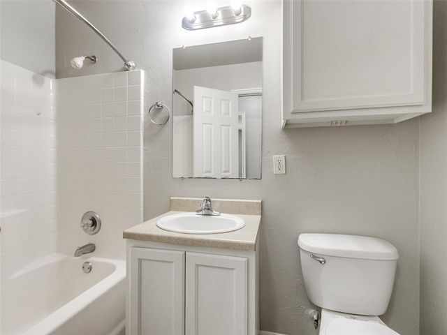 1415 NW 98th Street, Oklahoma City, OK 73114