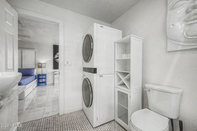 7719 E MCKINLEY Street, Scottsdale, AZ 85257