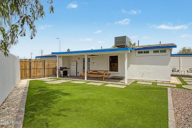 7719 E MCKINLEY Street, Scottsdale, AZ 85257