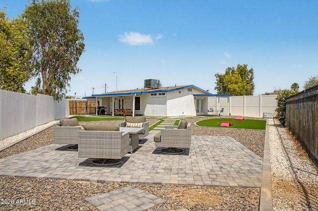 7719 E MCKINLEY Street, Scottsdale, AZ 85257