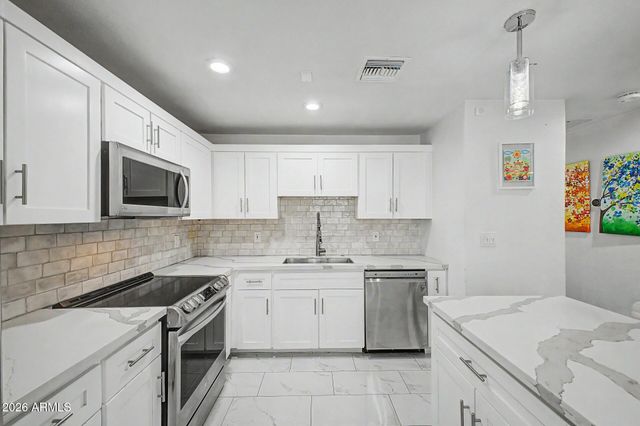 7719 E MCKINLEY Street, Scottsdale, AZ 85257