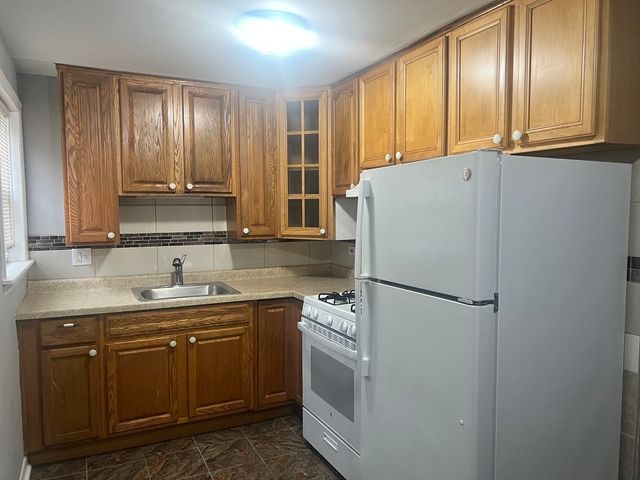 12926 Page Court 1W, Blue Island, IL 60406