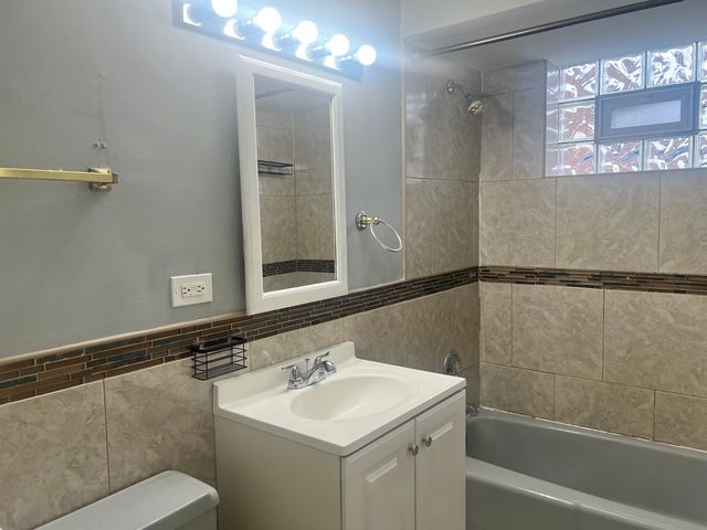 12926 Page Court 1W, Blue Island, IL 60406