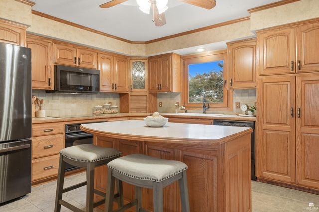 2442 Vaughn Drive, Manhattan, KS 66502