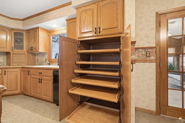 2442 Vaughn Drive, Manhattan, KS 66502