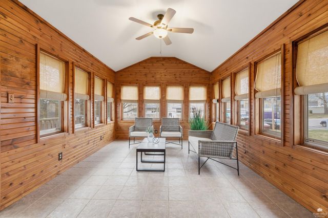 2442 Vaughn Drive, Manhattan, KS 66502