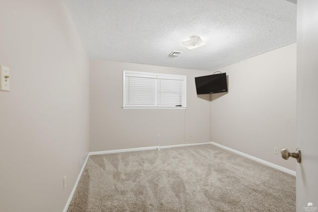 2442 Vaughn Drive, Manhattan, KS 66502