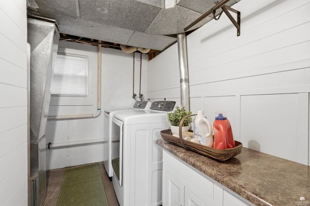 2442 Vaughn Drive, Manhattan, KS 66502