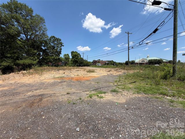 2990 Dale Earnhardt Boulevard, Kannapolis, NC 28083