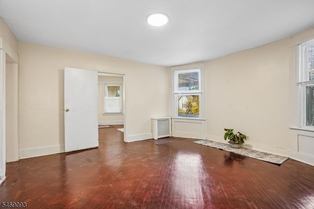 14 Scheerer Ave, Newark City, NJ 07112