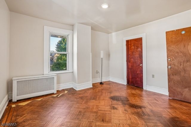 14 Scheerer Ave, Newark City, NJ 07112