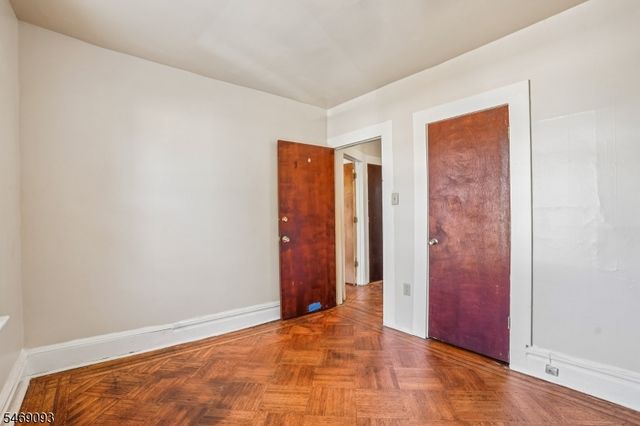 14 Scheerer Ave, Newark City, NJ 07112