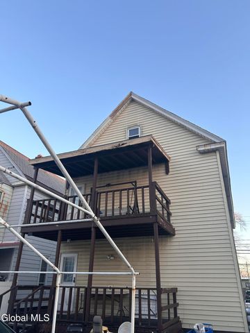 42 Kelton Avenue, Schenectady, NY 12307