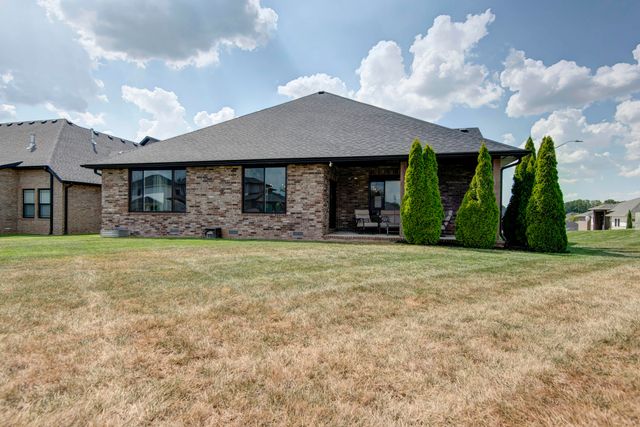 6002 S Kings Avenue, Springfield, MO 65810