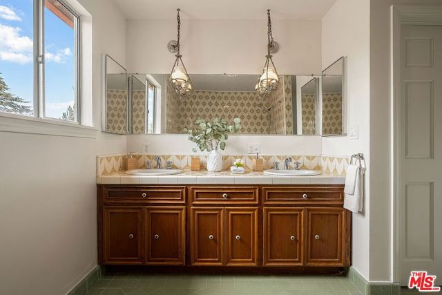 443 16th Street, Santa Monica, CA 90402