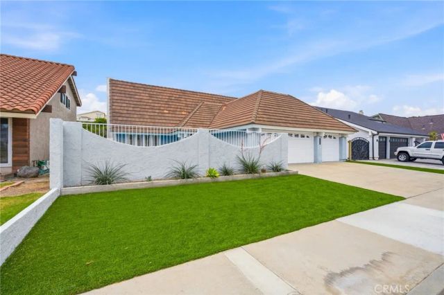 19151 Yacht Lane, Huntington Beach, CA 92646