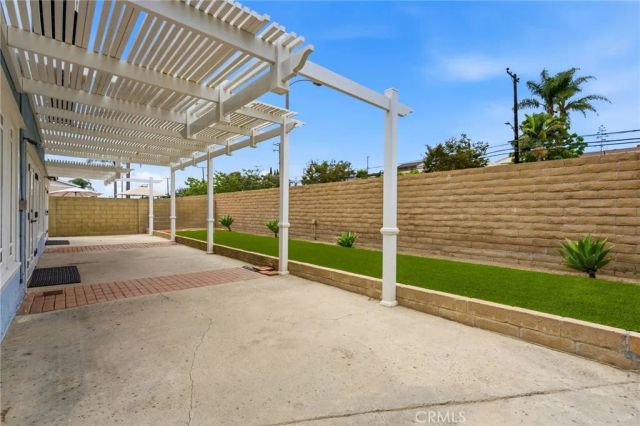 19151 Yacht Lane, Huntington Beach, CA 92646