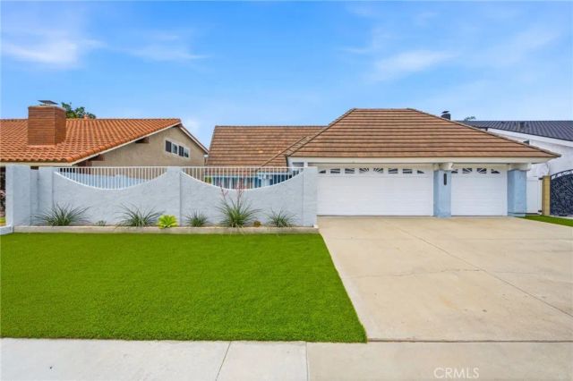 19151 Yacht Lane, Huntington Beach, CA 92646